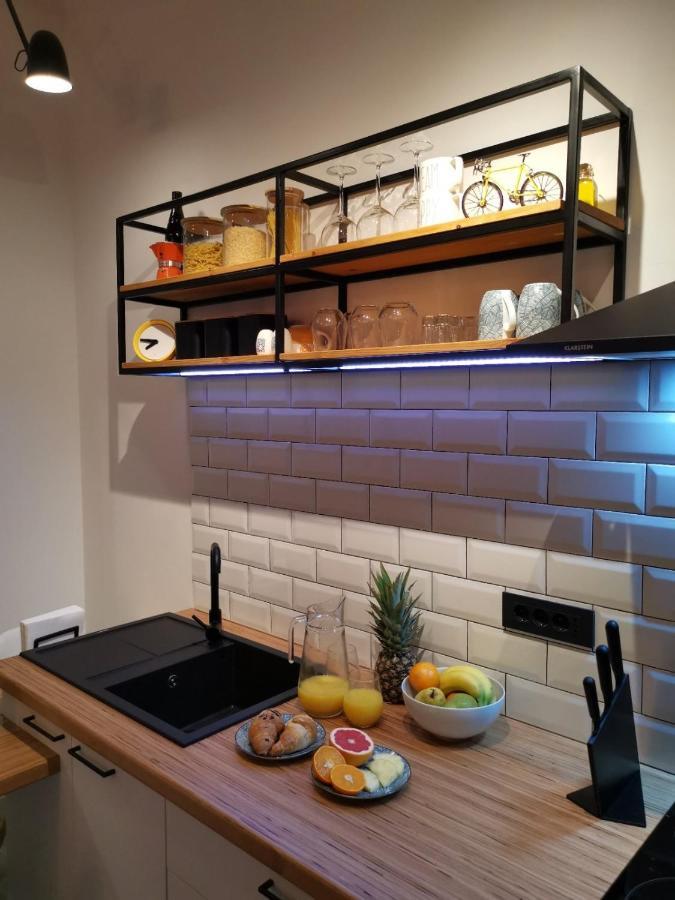 Novouredeni Apartman Marko Mundanije Esterno foto