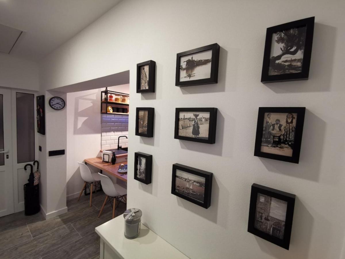 Novouredeni Apartman Marko Mundanije Esterno foto