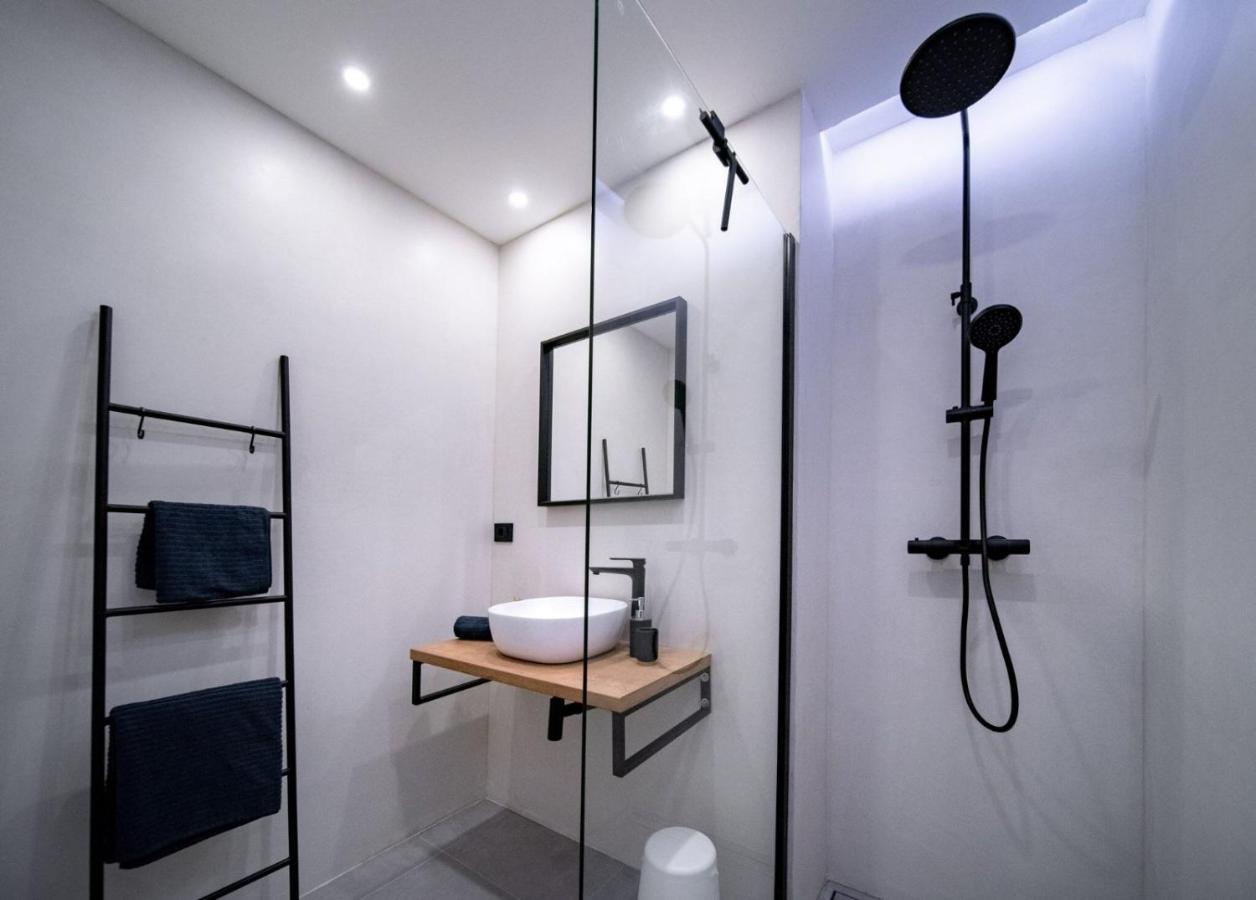 Novouredeni Apartman Marko Mundanije Esterno foto